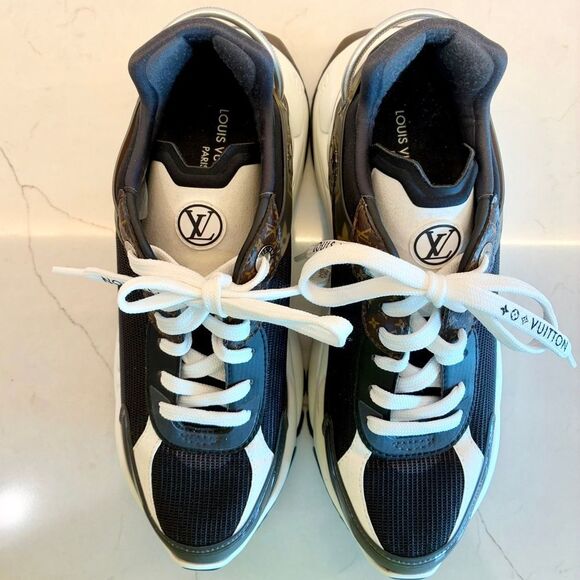 LOUIS VUITTON Run 55 Sneaker Black White Women’s Size 37.5 (7.5) - Picture 4 of 12